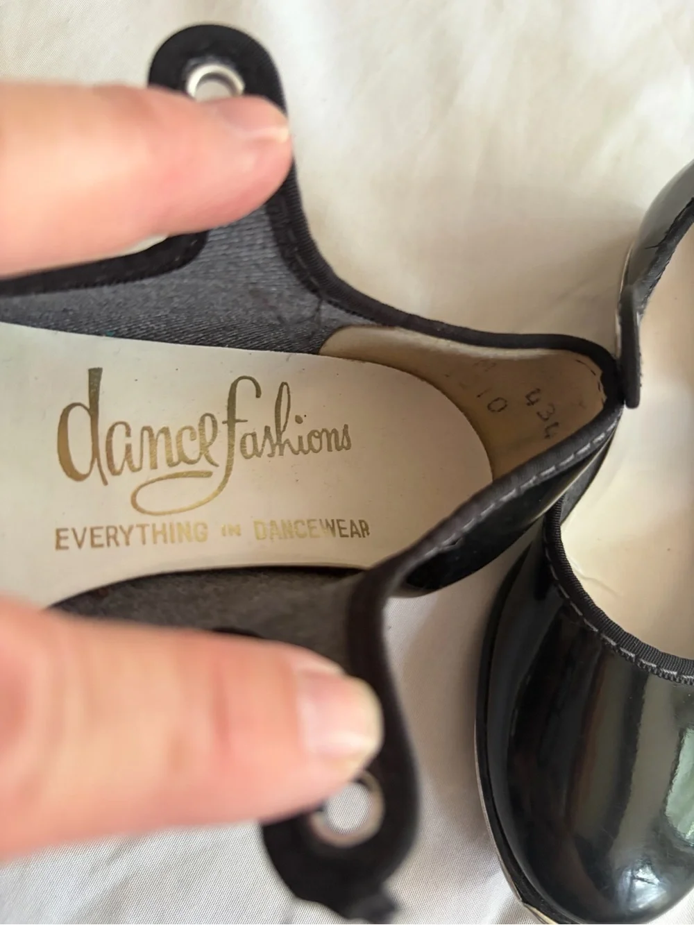 Dance Fashions Kids Tap Shoes Slip On Size 7.5 Black Dance Class Recital